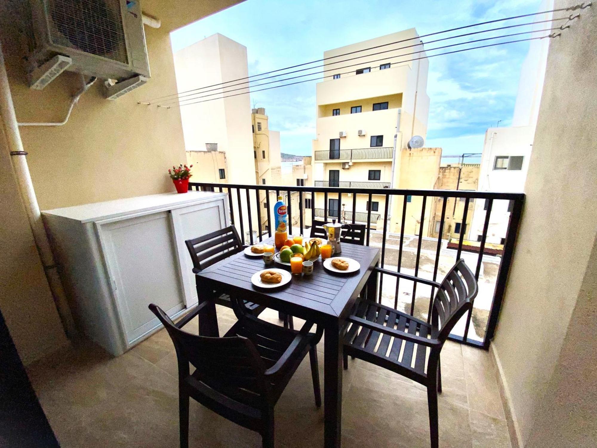 Sea Bliss Apartments With Terrace Just Off Seafront In St Paul'S Bay - By Getawaysmalta St. Paul's Bay Exteriör bild