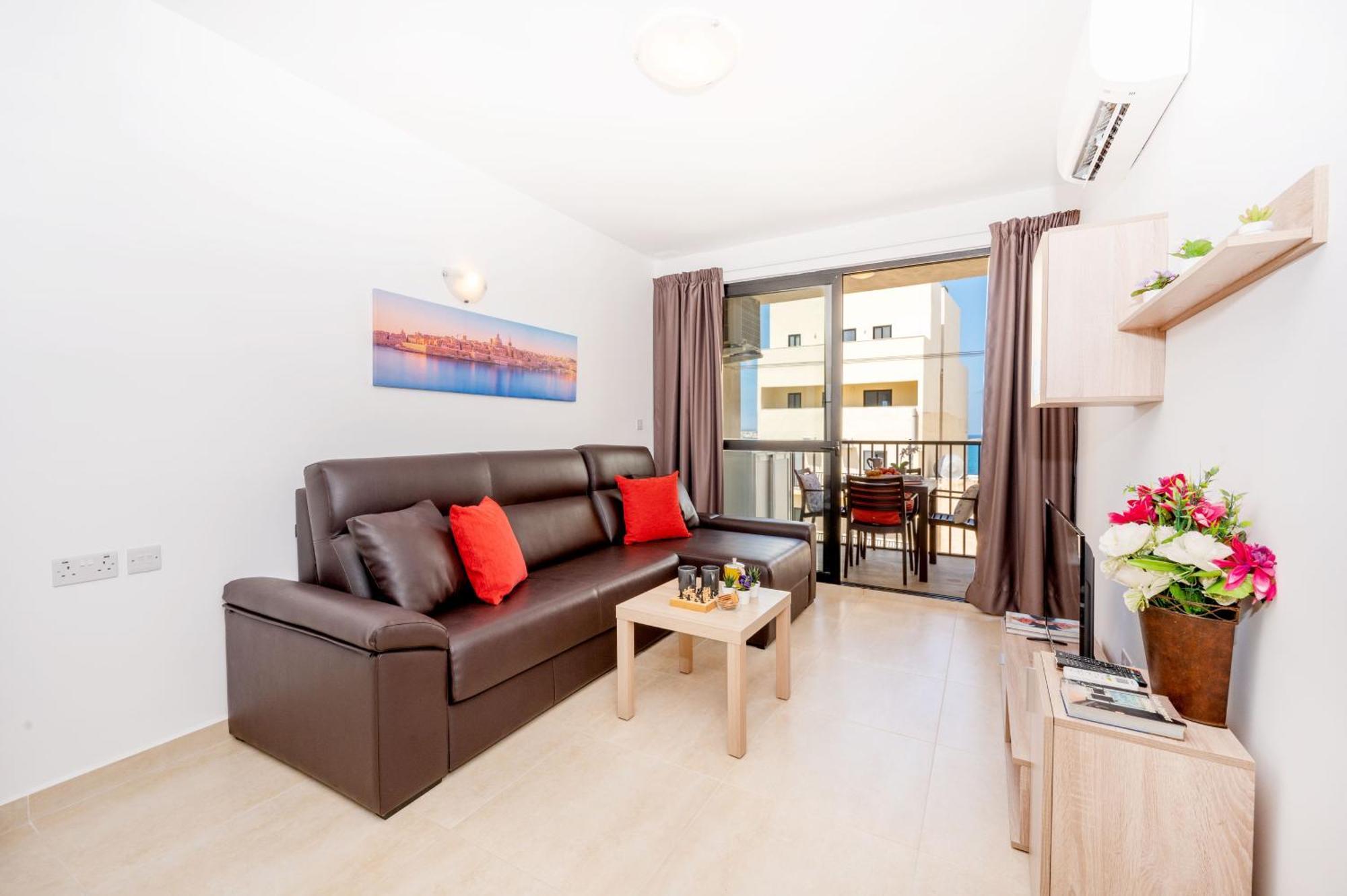 Sea Bliss Apartments With Terrace Just Off Seafront In St Paul'S Bay - By Getawaysmalta St. Paul's Bay Exteriör bild